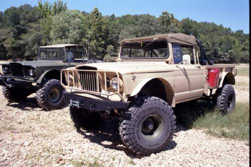 Note truck has srpingover with'5 tires and a foot bobbed out of the rear